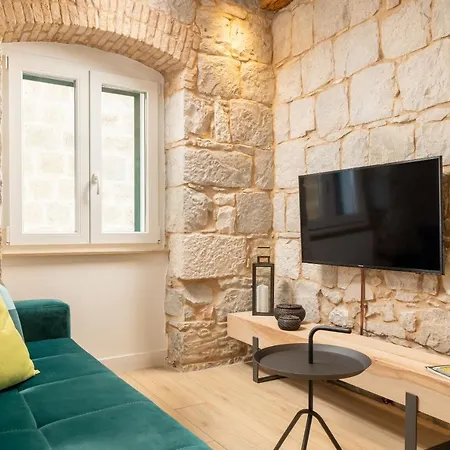 Апартаменты Cozy Hidden Gem In The Old Town Сплит